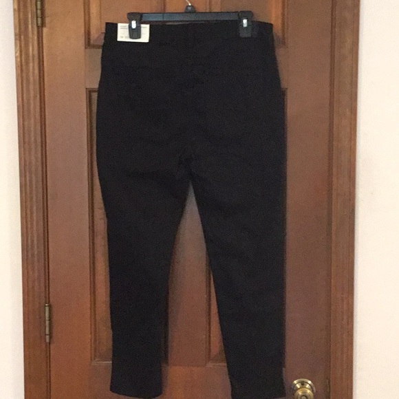 American Eagle Outfitters Black jogging crop 14 - Picture 6 of 10